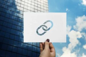 As campanhas são feitas com o GoogleAdwords.