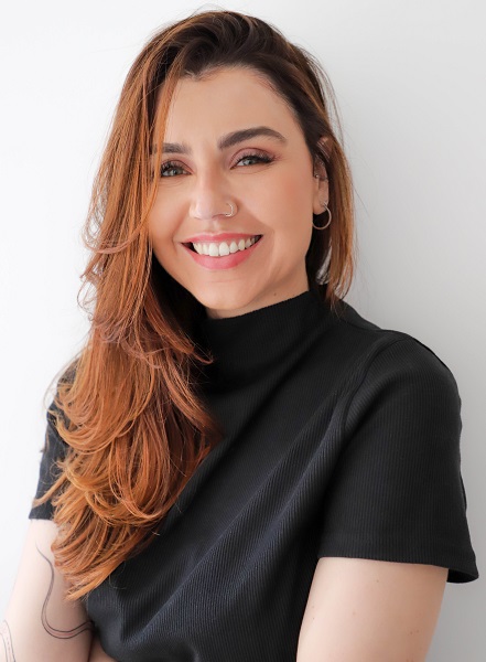 Mirela Pizani em entrevista especial Mirela Pizani em entrevista especial