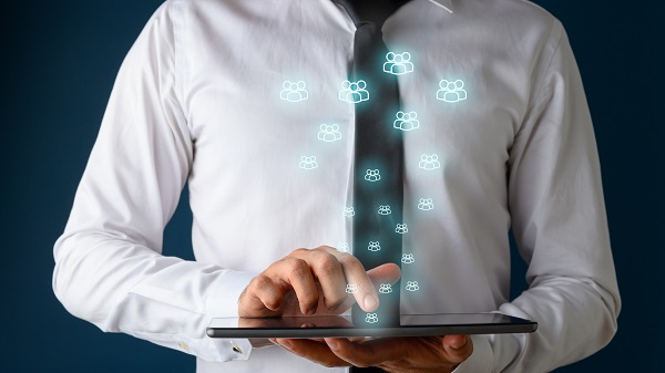 O que é marketing de relacionamento? O que é marketing de relacionamento? Fonte: Envato